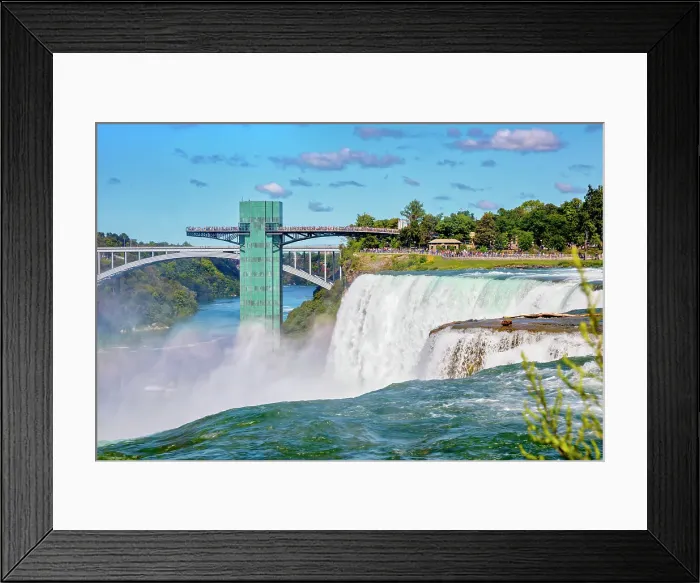 Framed Print : New York, Niagara Falls, Rainbow Bridge Framed Print : New York, Niagara Falls, Rainbow Bridge