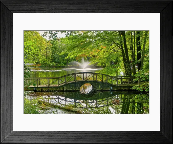 Framed Print : New York, Long Island, Roslyn Harbor, Clayton-Cedarmere Estates, home of William Cullen Bryant, footbridge with water fountain in background