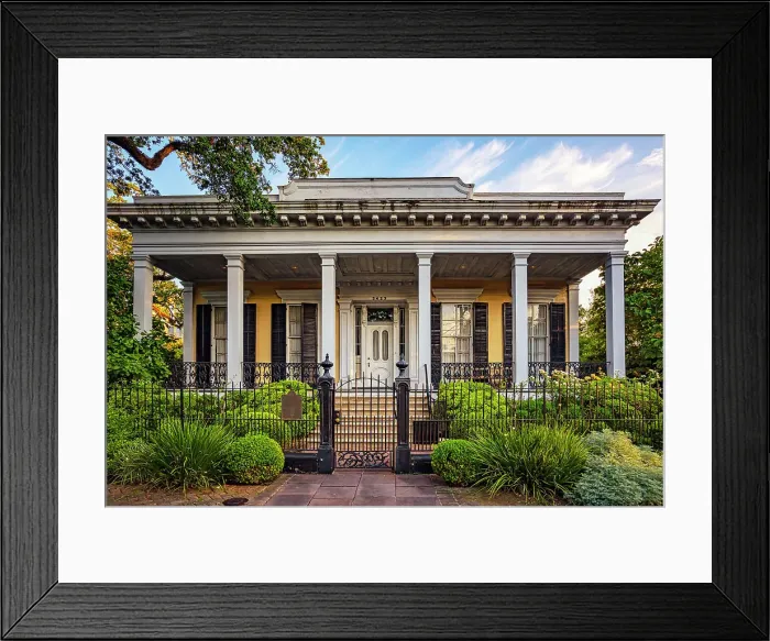 Framed Print : Louisiana, New Orleans, Garden District, Beautiful Iron gated house Framed Print : Louisiana, New Orleans, Garden District, Beautiful Iron gated house
