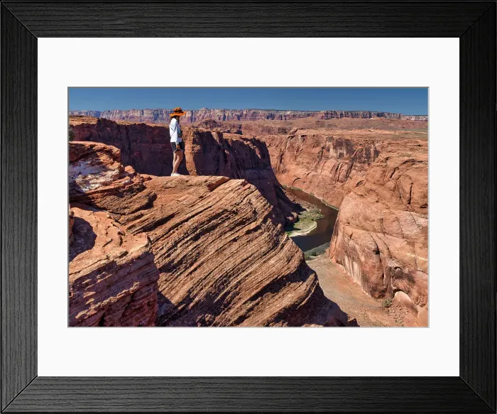 Framed Print : Arizona, Horseshoe Bend, Woman Standing on Beautifull Sandstone