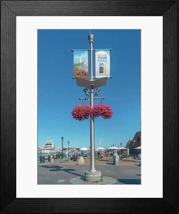 Framed Print : Massachusetts, Boston, harbor, Ferry boat by the Long Wharf (North) Framed Print : Massachusetts, Boston, harbor, Ferry boat by the Long Wharf (North)