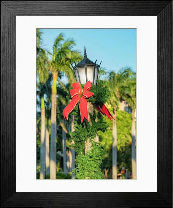 Framed Print : Florida, Palm Beach, The Breakers Hotel, lamppost Framed Print : Florida, Palm Beach, The Breakers Hotel, lamppost