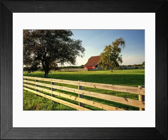 Framed Print : New York, Long Island, North Fork, Red barn house Framed Print : New York, Long Island, North Fork, Red barn house