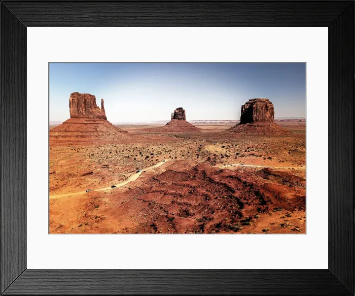 Framed Print : Arizona, Monument Valley, West, Mitten ad Merrick Buttes Framed Print : Arizona, Monument Valley, West, Mitten ad Merrick Buttes