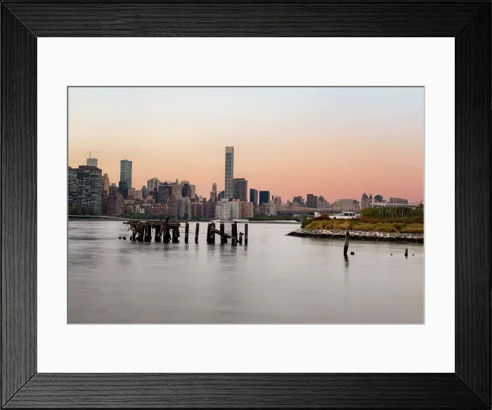 Framed Print : New York City, Midtown Manhattan Skyline from Long Island City South Park Framed Print : New York City, Midtown Manhattan Skyline from Long Island City South Park