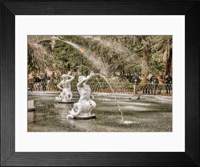 Framed Print : Georgia, Savannah, Forsyth Fountain, historic district