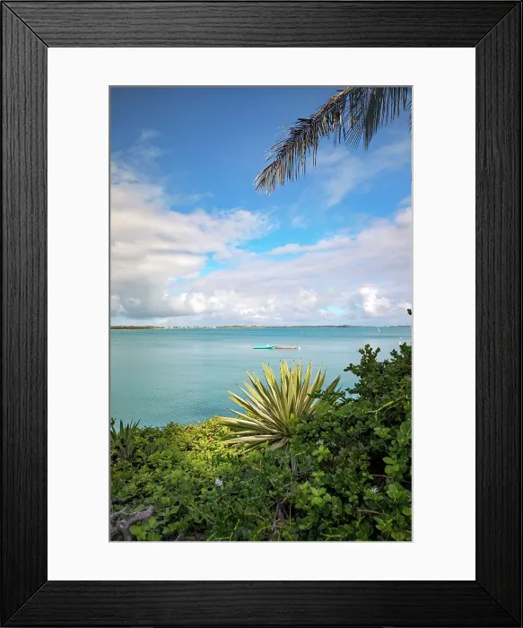Framed Print : Bermuda, South Shore, boats on cerulean blue Atlantic water Framed Print : Bermuda, South Shore, boats on cerulean blue Atlantic water