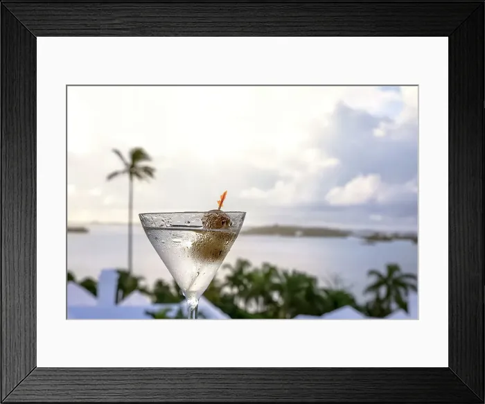 Framed Print : Bermuda, Refreshing cocktail with view of Great Sound Framed Print : Bermuda, Refreshing cocktail with view of Great Sound