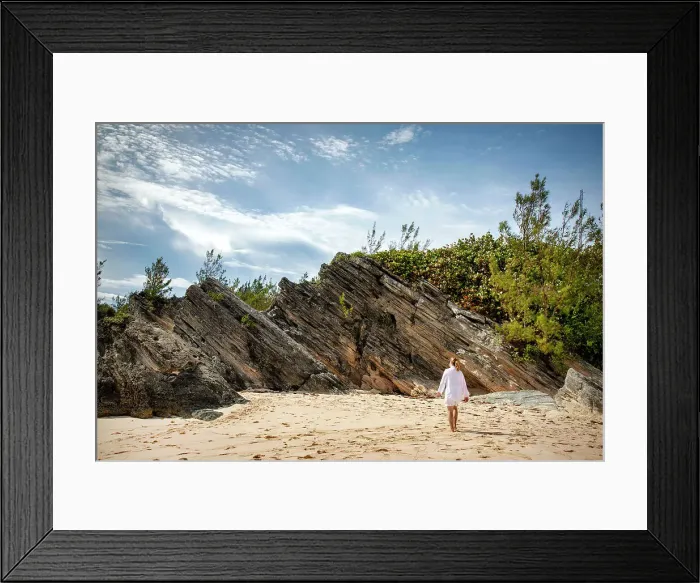 Framed Print : Bermuda, Elsbeth beach, Tourist on meditative walk Framed Print : Bermuda, Elsbeth beach, Tourist on meditative walk