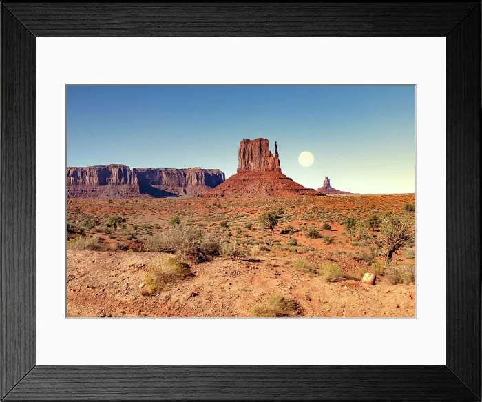 Framed Print : Arizona, Monument Valley, Mitten Butte Framed Print : Arizona, Monument Valley, Mitten Butte