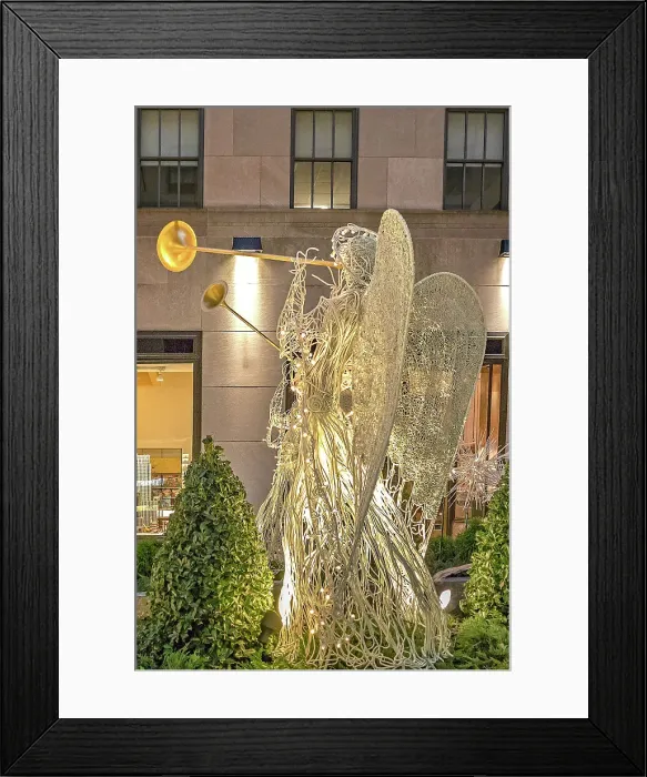 Framed Print : NYC, Rockefeller Center, Christmas decorations and Angels Framed Print : NYC, Rockefeller Center, Christmas decorations and Angels