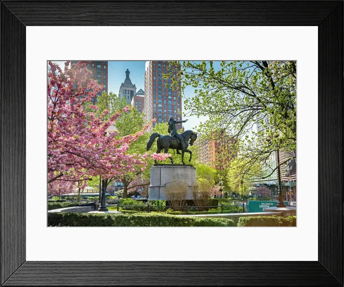 Framed Print : New York City, Manhattan, Union Square, George Washington Statue Framed Print : New York City, Manhattan, Union Square, George Washington Statue