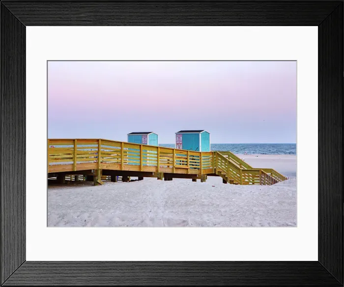 Framed Print : New York, Long Island, Long Beach, beach huts and beach views Framed Print : New York, Long Island, Long Beach, beach huts and beach views