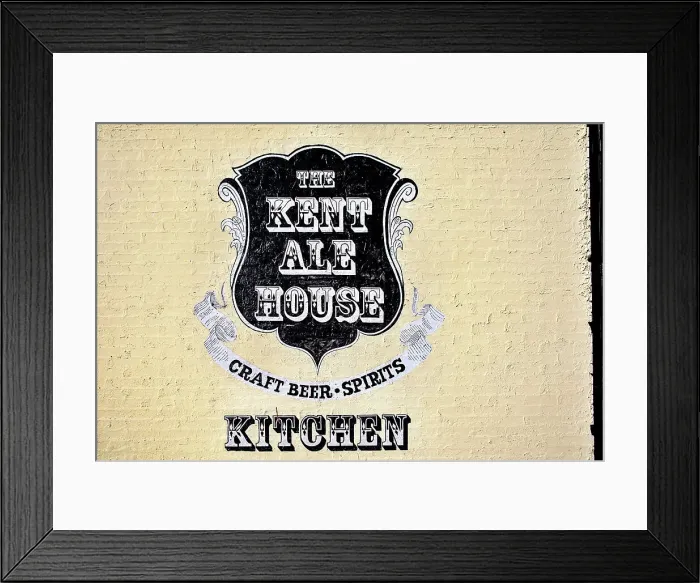 Framed Print : NY, Brooklyn, The Kent Ale House, sports and craft beer bar