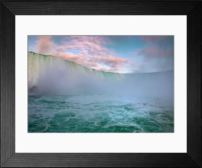 Framed Print : New York, Niagara Falls, Horseshoe Waterfall Framed Print : New York, Niagara Falls, Horseshoe Waterfall
