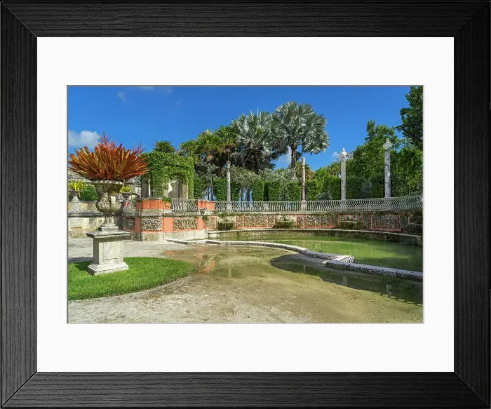 Framed Print : Florida, Miami, Villa Vizcaya, Vizcaya Museum and Gardens, Urn and Semi-Circular pool Framed Print : Florida, Miami, Villa Vizcaya, Vizcaya Museum and Gardens, Urn and Semi-Circular pool