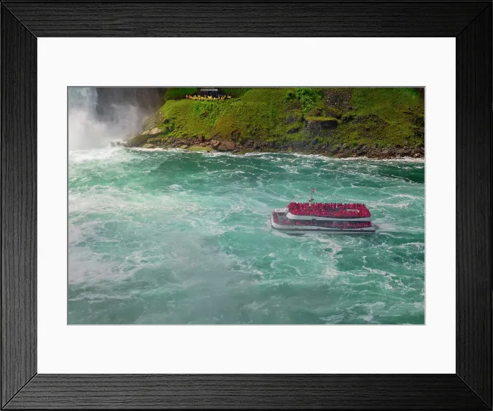 Framed Print : New York, Niagara Falls, tour boat along Niagara River Framed Print : New York, Niagara Falls, tour boat along Niagara River