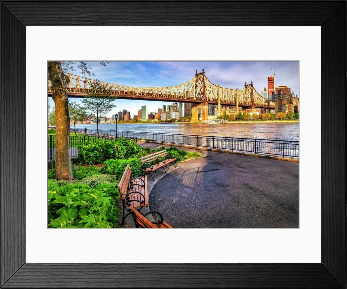Framed Print : New York City, Queensbridge Park, Queensboro Bridge, East River & Midtown Manhattan Framed Print : New York City, Queensbridge Park, Queensboro Bridge, East River & Midtown Manhattan