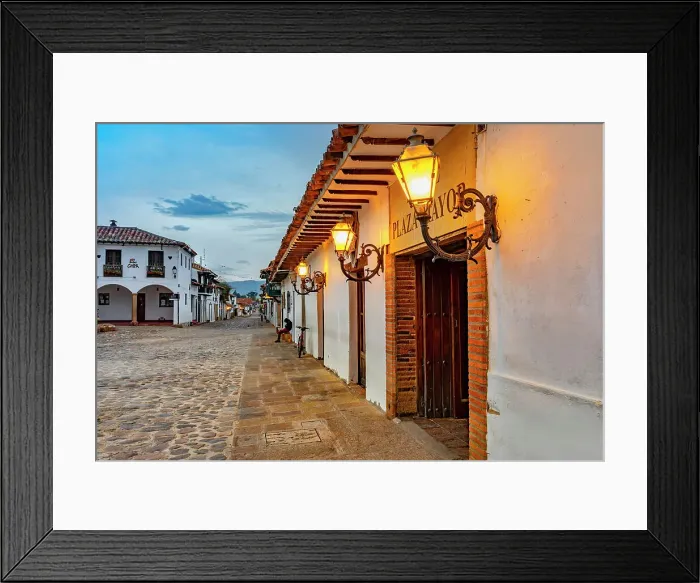 Framed Print : Colombia, Boyaca, Colonial Architecture at Villa de Leyva Main Square Framed Print : Colombia, Boyaca, Colonial Architecture at Villa de Leyva Main Square