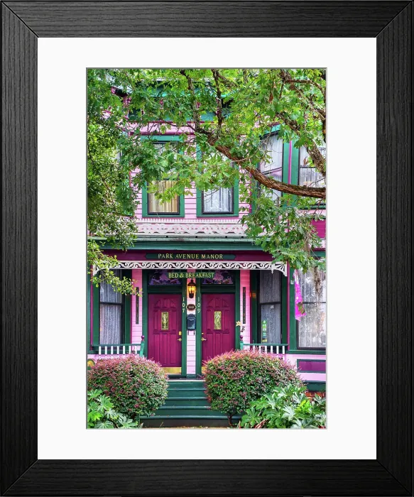 Framed Print : Georgia, Savannah, Bed and Breakfast Framed Print : Georgia, Savannah, Bed and Breakfast