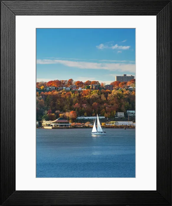 Framed Print : New York City, Upper Manhattan, Riverside Drive Park, sailboat on the Hudson River