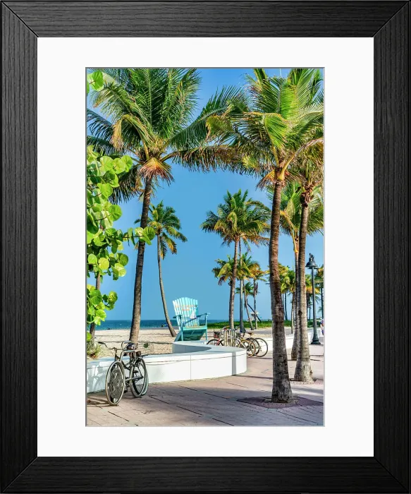 Framed Print : Florida, South Florida, Fort Lauderdale, beach at the end of Las Olas Boulevard Framed Print : Florida, South Florida, Fort Lauderdale, beach at the end of Las Olas Boulevard