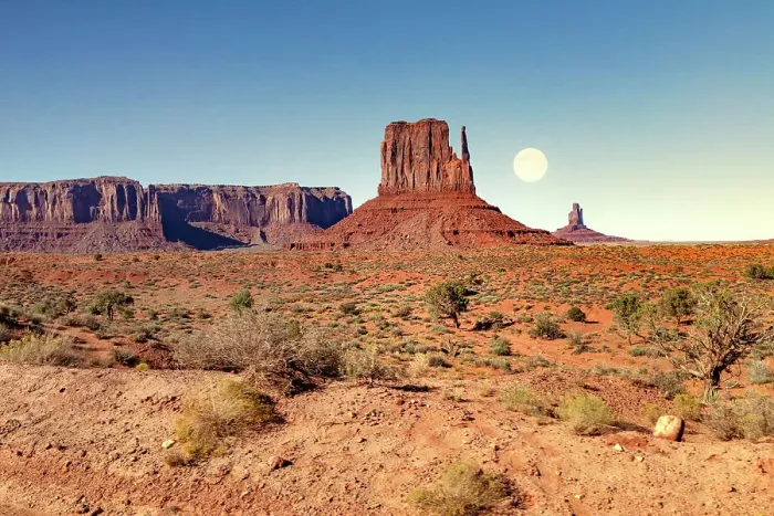 Framed Print : Arizona, Monument Valley, Mitten Butte Framed Print : Arizona, Monument Valley, Mitten Butte