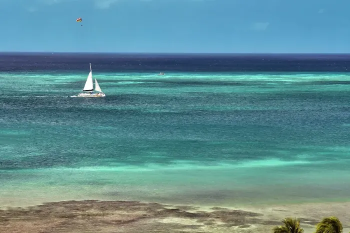 Framed Print : Aruba, Overview of Turquoise Waters Framed Print : Aruba, Overview of Turquoise Waters