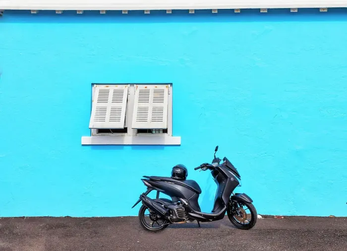 Framed Print : Bermuda, Saint George, Scooter in front of blue wall