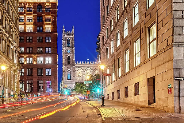 Canada, Quebec, Montreal, street scene with Notre Dame Basilica