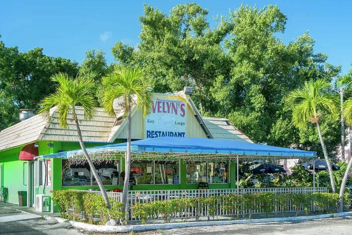 Framed Print : Florida, The Keys, Islamorada, Evelyn's Restaurant