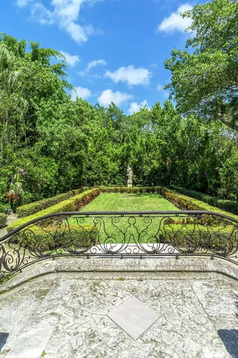 Framed Print : Florida, Miami, Villa Vizcaya, gardens Framed Print : Florida, Miami, Villa Vizcaya, gardens