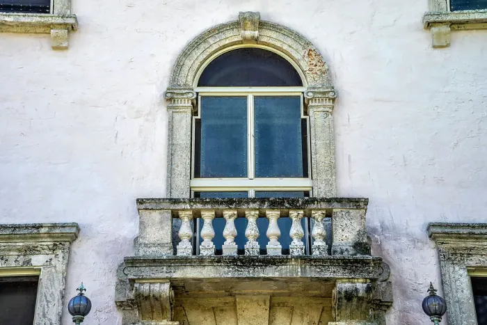 Framed Print : Florida, Miami, Villa Vizcaya, typical architecture Framed Print : Florida, Miami, Villa Vizcaya, typical architecture