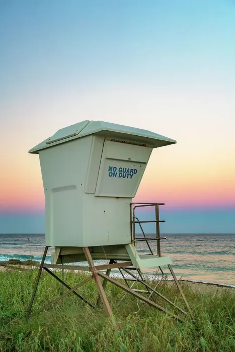 Framed Print : Florida, Palm Beach, Lifeguard station on the Beach along South Ocean Boulevard Framed Print : Florida, Palm Beach, Lifeguard station on the Beach along South Ocean Boulevard