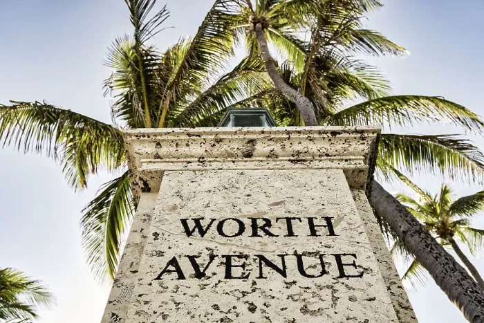 Framed Print : Florida, Palm Beach, Worth Avenue with palm trees Framed Print : Florida, Palm Beach, Worth Avenue with palm trees