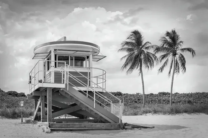Framed Print : Florida, South Florida, Hollywood Beach, lifeguard house with palm trees Framed Print : Florida, South Florida, Hollywood Beach, lifeguard house with palm trees