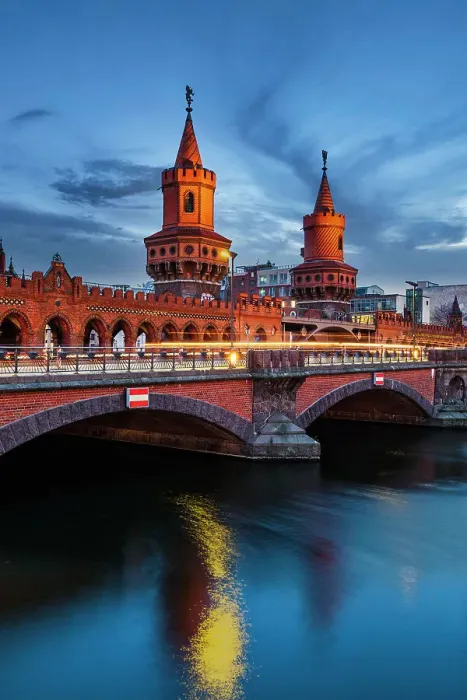 Framed Print : Germany, Berlin, Oberbaum Bridge over Berlin River