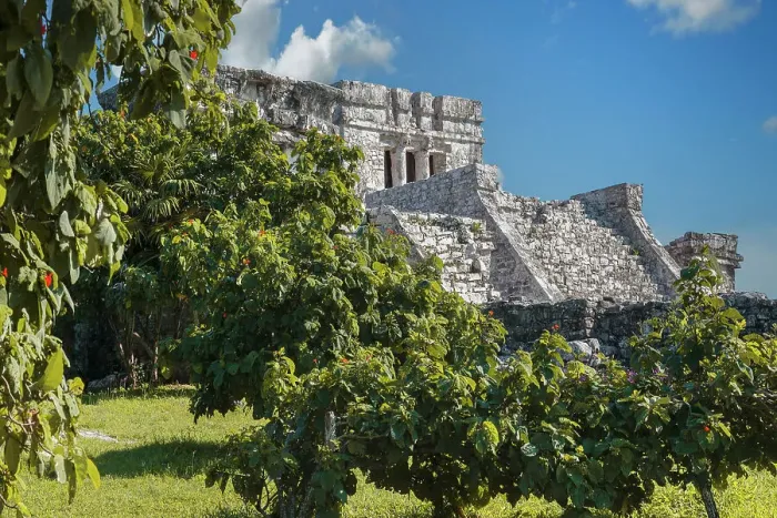 Framed Print : Mexico, Quintana Roo, Tulum, Mayan ruins, Pyramid El Castillo