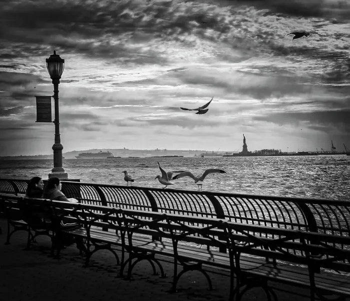 Framed Print : New York City, Hudson River with view of Statue of Liberty from Battery Park City Framed Print : New York City, Hudson River with view of Statue of Liberty from Battery Park City