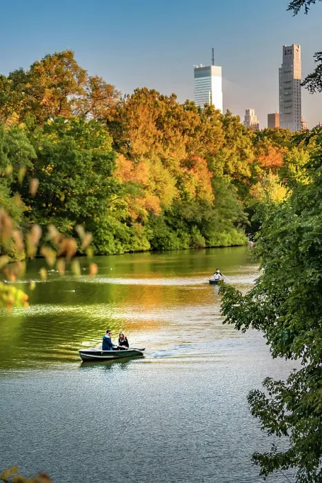 Framed Print : New York City, Manhattan, row boating in Central Park Framed Print : New York City, Manhattan, row boating in Central Park