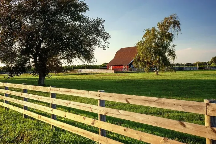 Framed Print : New York, Long Island, North Fork, Red barn house Framed Print : New York, Long Island, North Fork, Red barn house