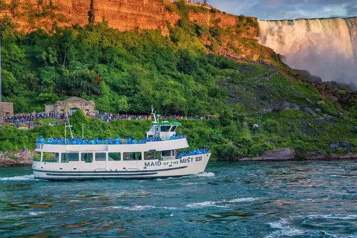 Framed Print : New York, Niagara, Tourist Boat going into Falls