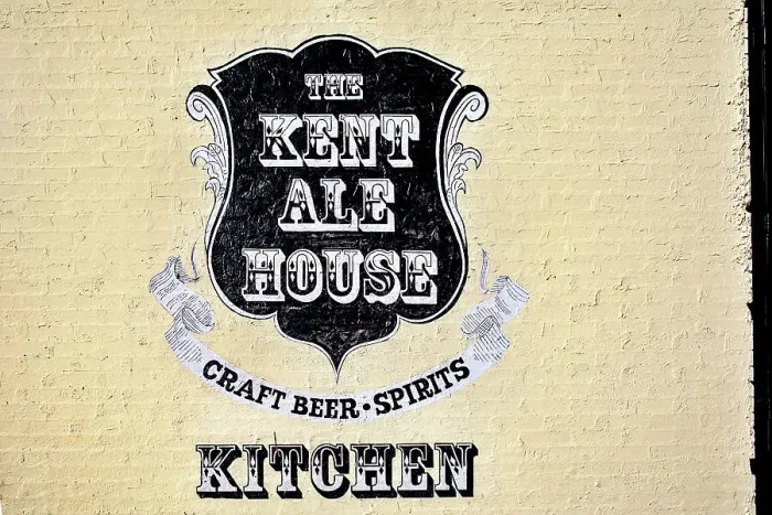Framed Print : NY, Brooklyn, The Kent Ale House, sports and craft beer bar