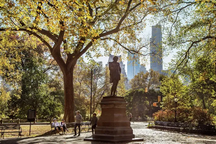 Framed Print : NY, New York City, Manhattan. statue of William Shakespeare at southern end of the Mall Framed Print : NY, New York City, Manhattan. statue of William Shakespeare at southern end of the Mall