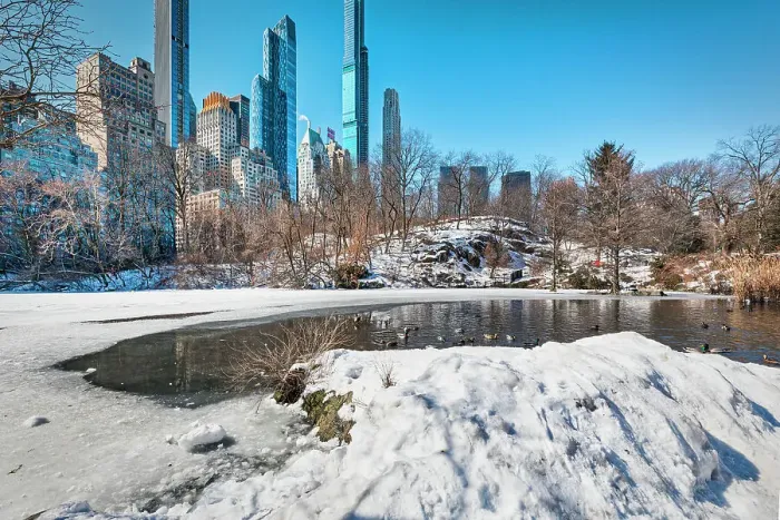 Framed Print : NY, NYC, Central Park, Midtown skyline viewed from the pond Framed Print : NY, NYC, Central Park, Midtown skyline viewed from the pond