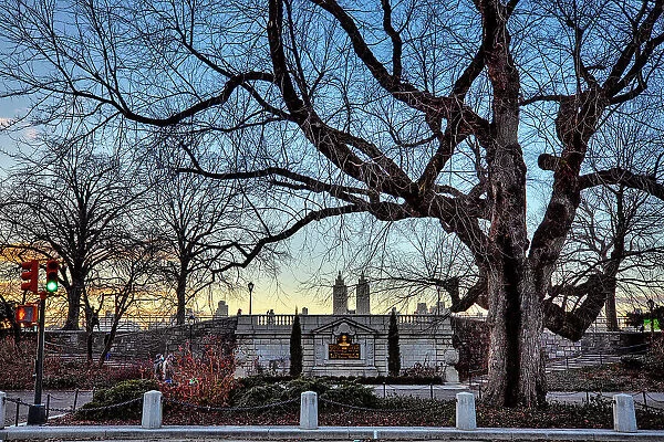 NYC, Manhattan, Central Park, Monument to Mayor John Purroy Mitchel near Reservoir