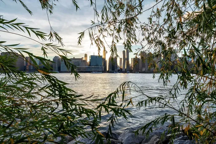 Framed Print : NYC, Midtown Manhattan viewed from Long Island City, Queens Framed Print : NYC, Midtown Manhattan viewed from Long Island City, Queens