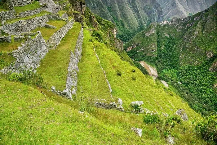 Framed Print : Peru, Machu Picchu ruins and Urubamba river Framed Print : Peru, Machu Picchu ruins and Urubamba river