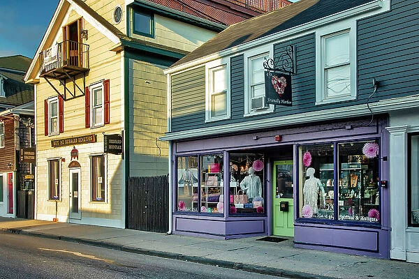 Rhode Island, Newport, Friendly Harbor and shops on Thames Street
