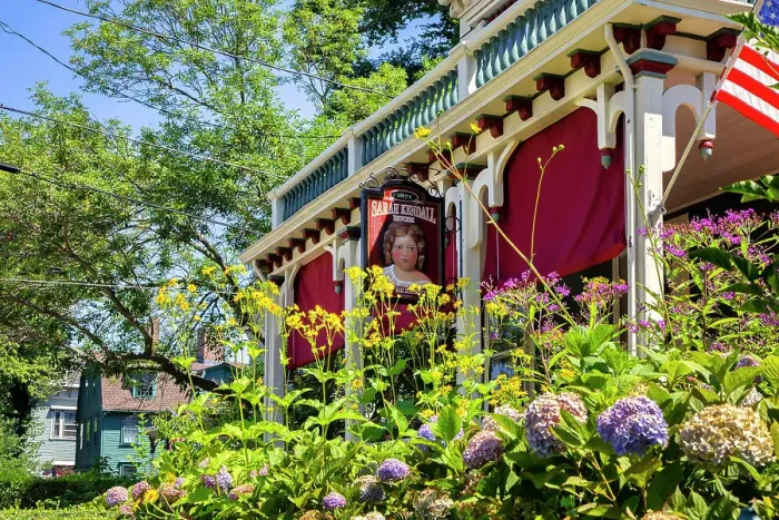 Framed Print : Rhode Island, Newport, Sarah Kendall house, typical porch Framed Print : Rhode Island, Newport, Sarah Kendall house, typical porch
